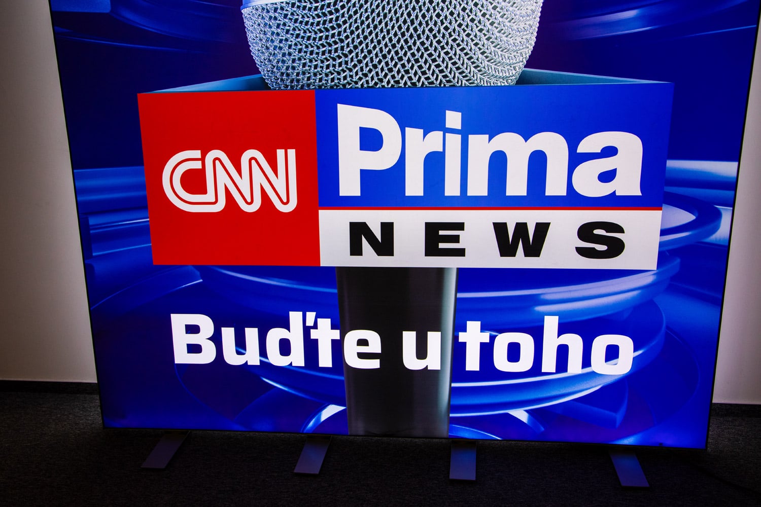 V budově má mimochodem každá stanice svou zónu, která dodržuje i její charakteristický design a typografii.