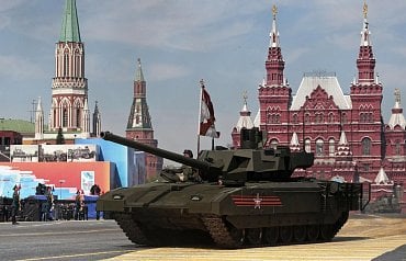 Náhledový obrázek - Jet do Moskvy a riskovat pošramocení pověsti? Západní státnici řeší, zda se zúčastnit oslav Dne vítězství