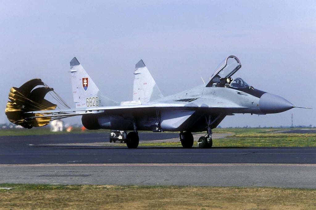 2015-04-mig-29-1.jpg