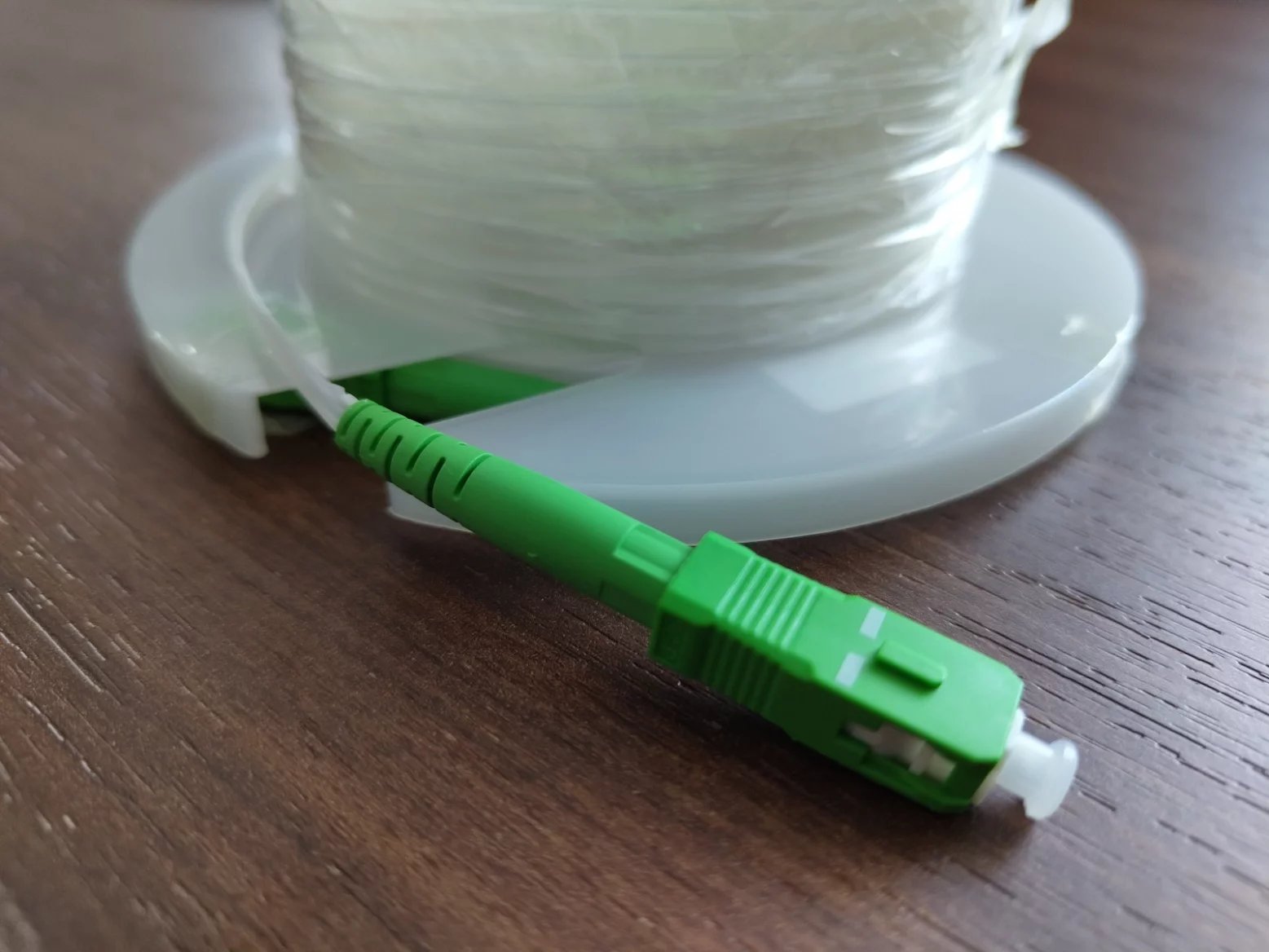 „Neviditelný“ optický kabel Huawei pro FTTR - druhá verze