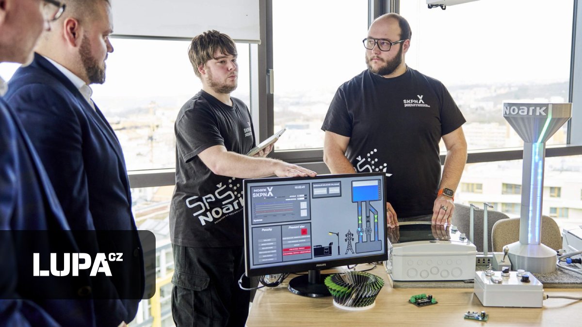 Studenti z Žatce vytvořili systém proti přetížení elektrické sítě, uspěli s ním v mezinárodní soutěži