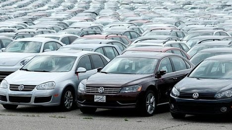 Náhledový obrázek - Do bazaru, nebo do šrotu? Desetitisíce volkswagenů čekají v USA na ortel