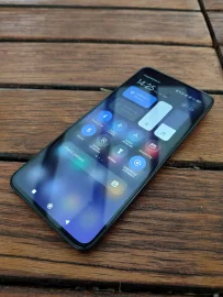 Ovládací panel z MIUI 14 nemusí sednout každému