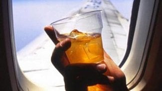 Náhledový obrázek - Studie: I sklenička alkoholu denně zvyšuje riziko mozkové mrtvice