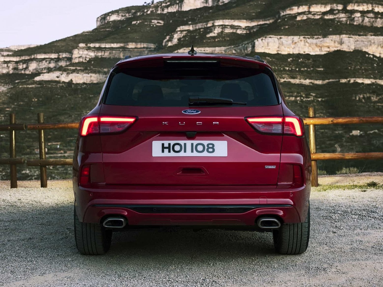 2019-04-2019_FORD_KUGA_REAR.jpg