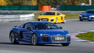 Náhledový obrázek - Prohnali jsme Audi R8 V10 Plus na brněnském okruhu. Radil nám vítěz z Le Mans