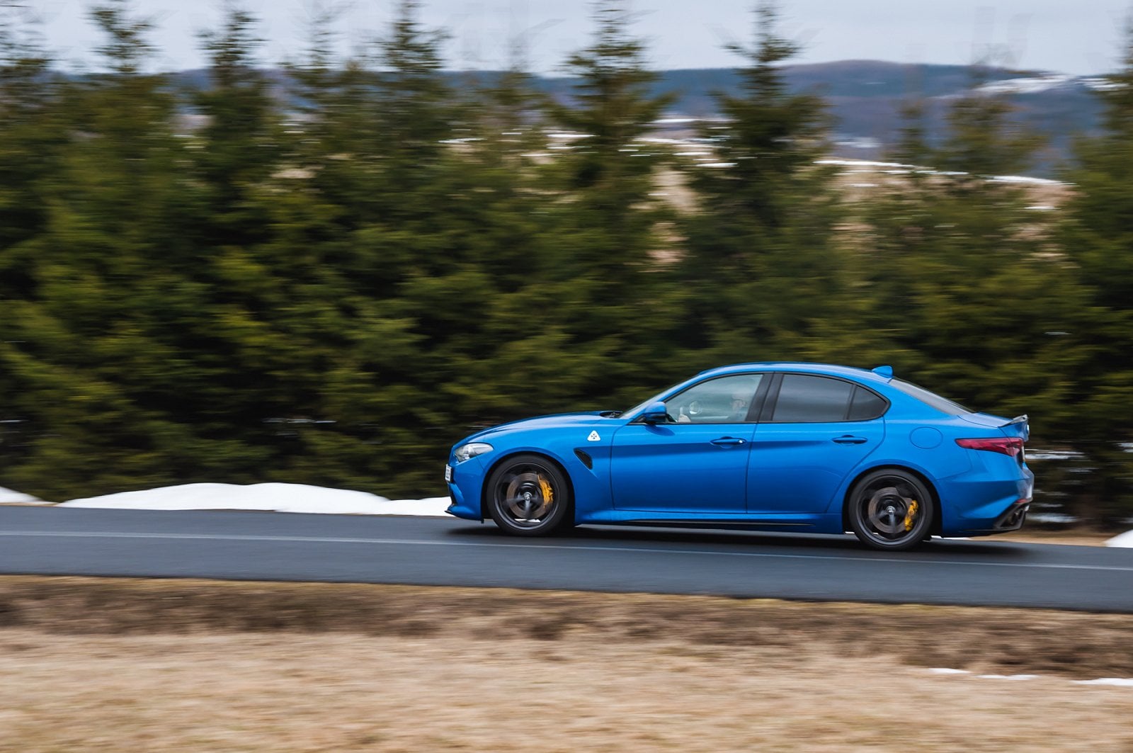 2019-03-giulia-qv-vs-stelvio-qv-60.jpg