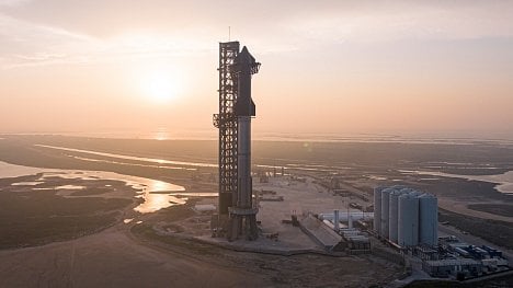 Náhledový obrázek - Elone, Starship přistál. Muskova SpaceX má za sebou další historický milník, jeho nová raketa se poprvé úspěšně vrátila na Zem