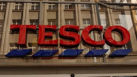 Náhledový obrázek - Tesco se dostalo z hluboké ztráty, za poslední rok je v zisku