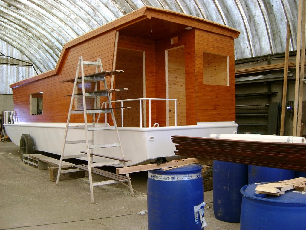 2010-01-houseboaty-1.jpg