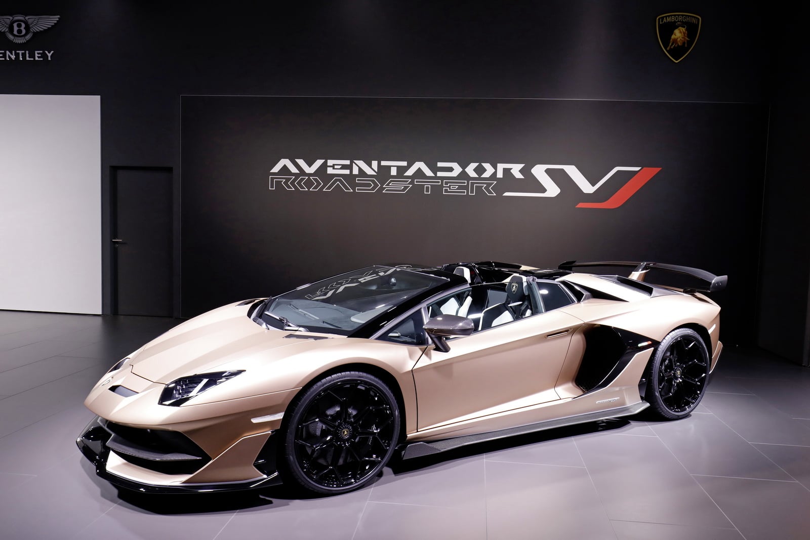 2019-03-Lamborghini-Aventador-SVJ-Roadster_18.jpg