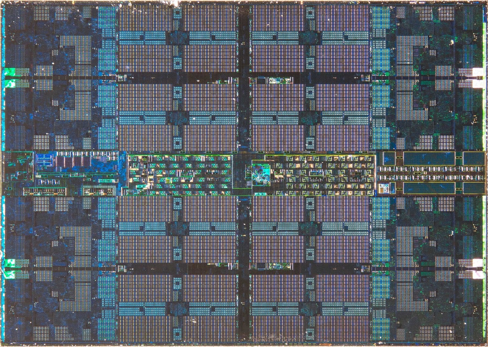 2019-09-Procesor-AMD-Ryzen-3000-kremikovy-cip-Matisse-na-7nm-pro