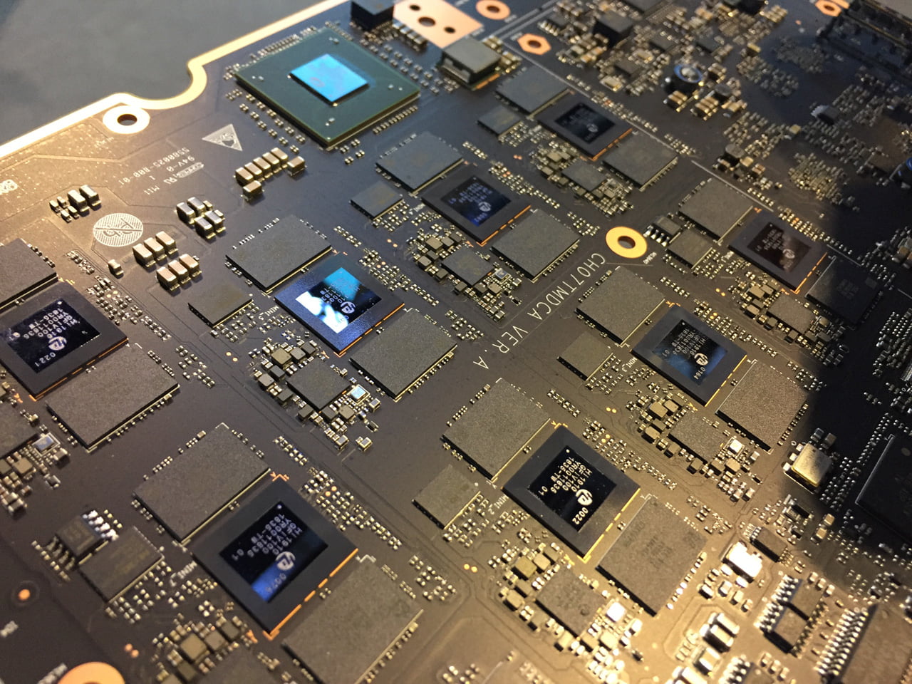 Mobile Data Center (MDC) od Huawei určené do autonomních vozidel