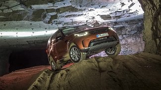 Náhledový obrázek - Land Rover Discovery 5 je jako Volvo XC90, které se nebojí terénu [první dojmy a velká galerie]