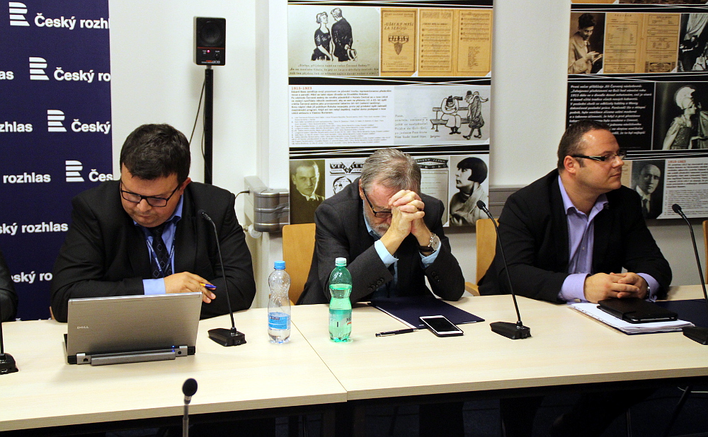 Jak Rada Českého rozhlasu nezvolila prozatímního ředitele