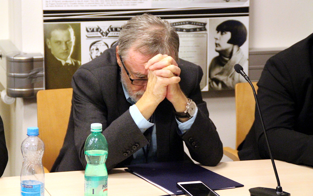 Jak Rada Českého rozhlasu nezvolila prozatímního ředitele