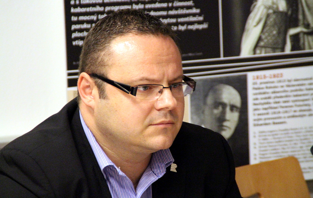 Jak Rada Českého rozhlasu nezvolila prozatímního ředitele