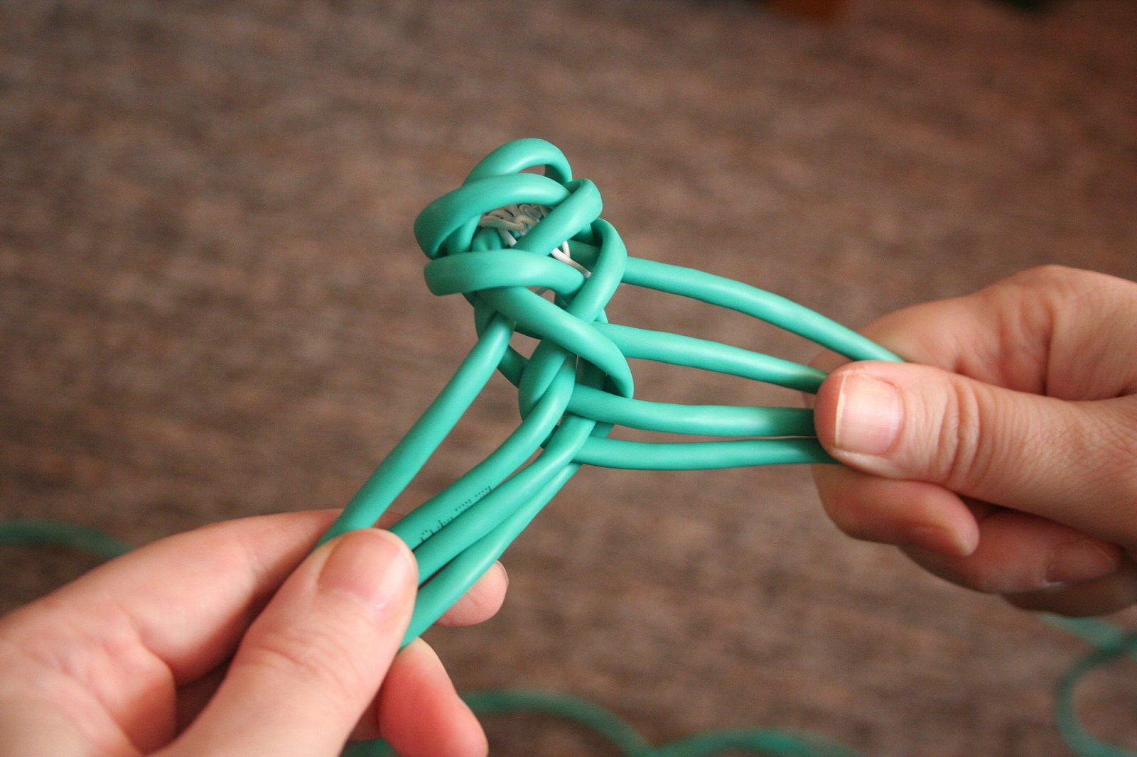 Už po pár přeloženích se začne objevovat pomlázka.