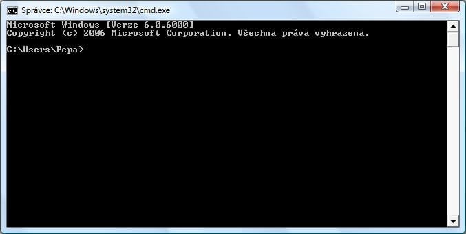 <p>Po spuštění příkazový řádek vypíše verzi vašeho systému a místo, kde se momentálně nacházíte v adresářové struktuře</p>