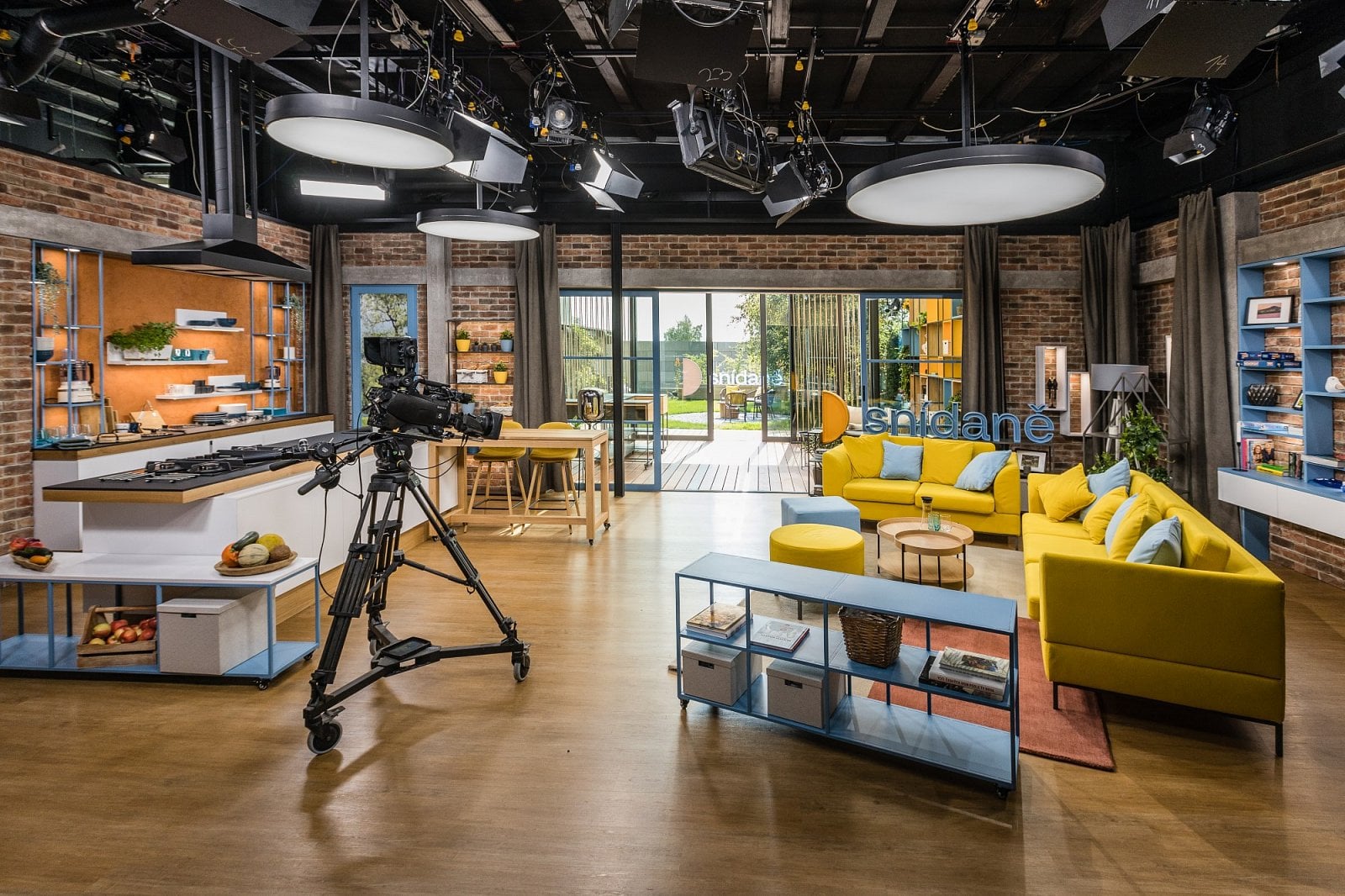 Studio Snídaně (2022)