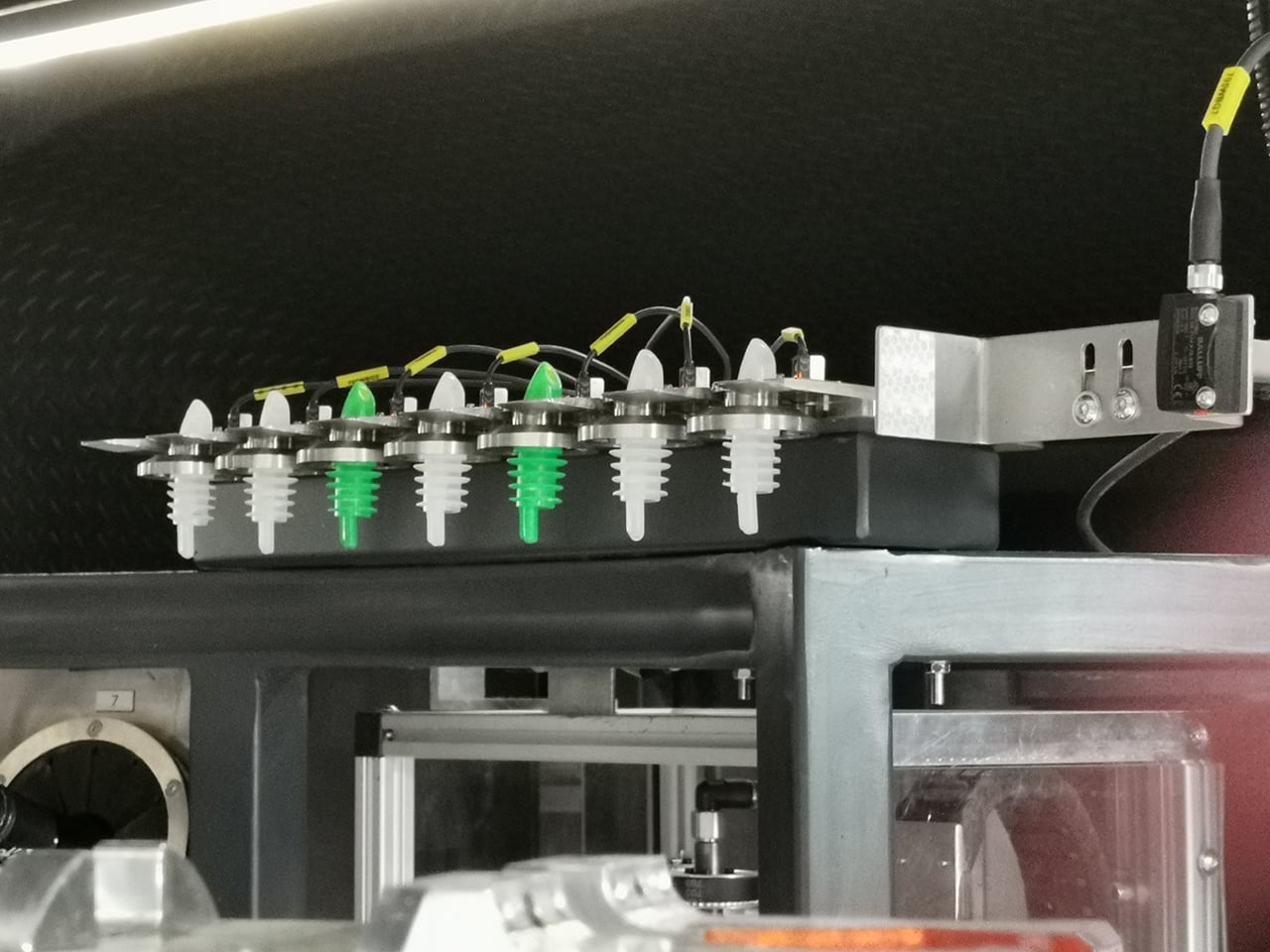 Cyberdog: robotická vinárna v Praze v Nových Butovicích