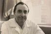 Profesor Pavel Firt byl významný cévní chirurg a kardiochirurg. V roce 1984 provedl první úspěšnou transplantaci srdce v Československu a ve východním bloku.