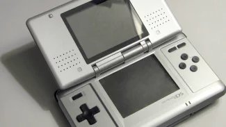 Přenosná herní konzole Nintendo DS