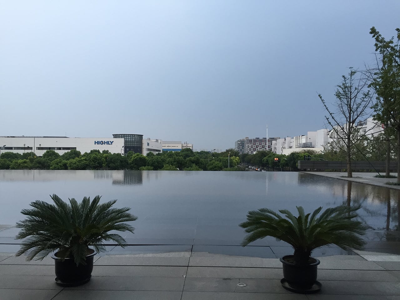 Vedle Huawei v oblasti zkoumají i firmy jako ABB, Sharp, Kyocera a další.