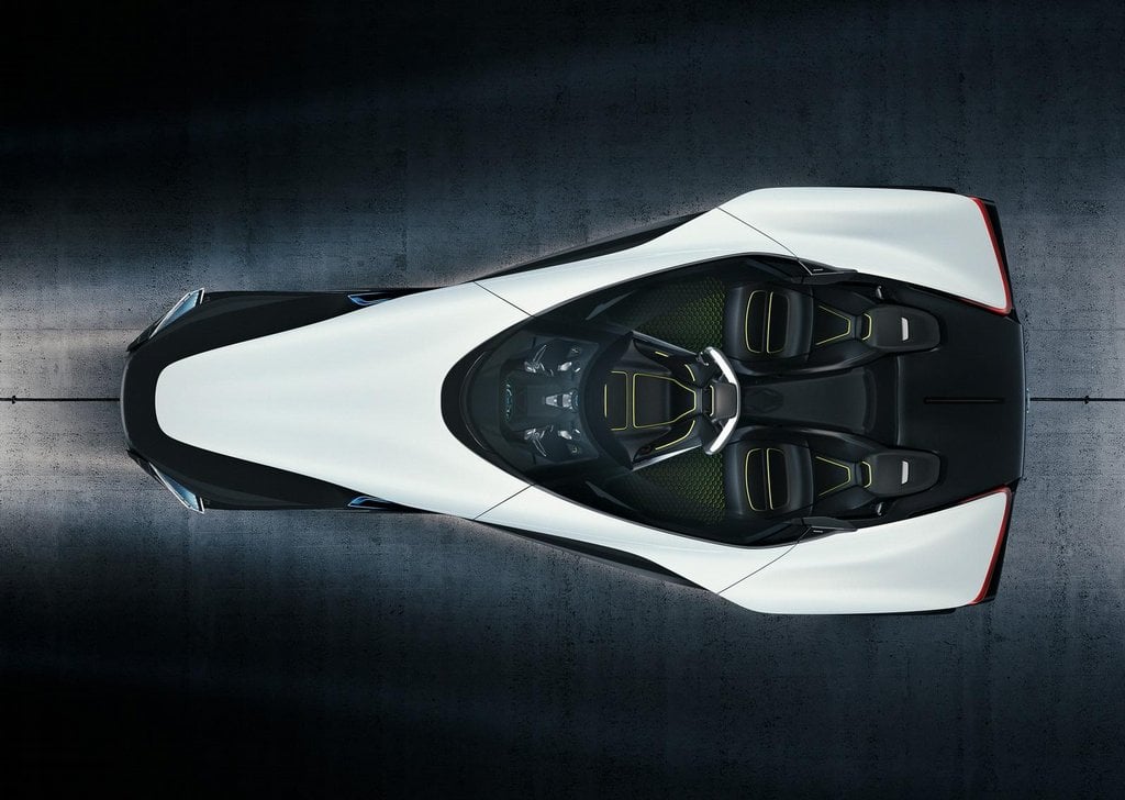 2013-11-nissan-bladeglider-3.jpg