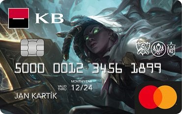 Debetní karta Komerční banky speciální edice s obrázkem sochy Senny z online hry League of Legends. Senna je podpůrná střelkyně, která ochraňuje své parťáky a sbírá duše padlých protivníků. (09/2021)
