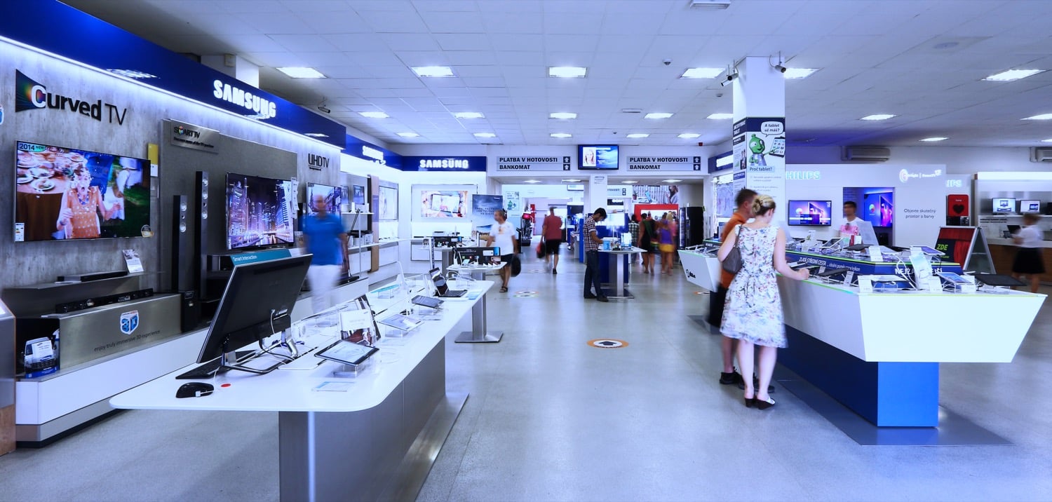 Podívejte se na Alza Streetshop i kamenné pobočky a zázemí