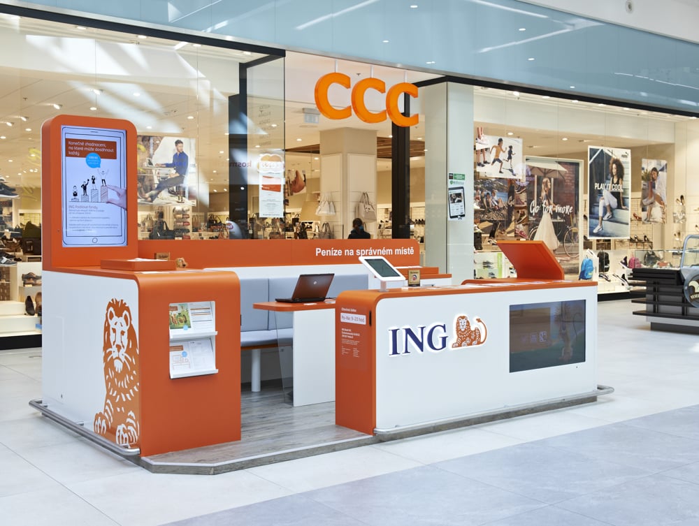Kiosek ING Bank v Olomouci v Galerii Šantovka (06/2019).
