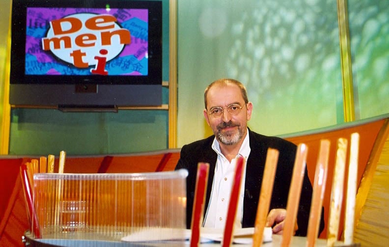 V pozdějším čase naváže soutěž Dementi, opakování Show Jana Krause nebo talk show Polívka na víně, popřípadě o víkendech Telebazar.