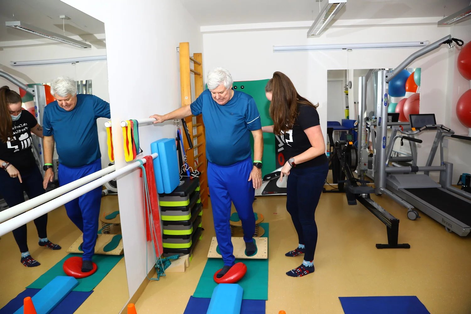 K dispozici mají klienti kromě ergoterapeutů a fyzioterapeutů i logopeda, psychologa, speciálního pedagoga, sociálního pracovníka a rehabilitačního lékaře.