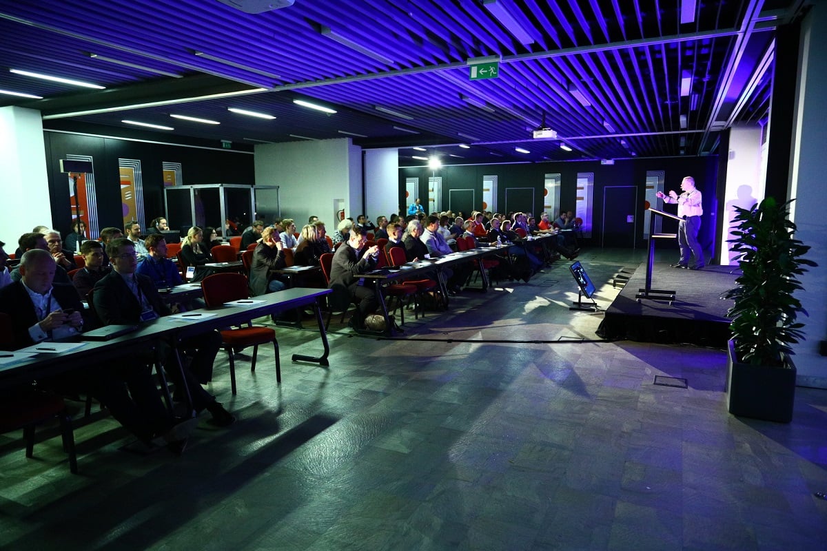 Dopolední část konference TVCON 2017