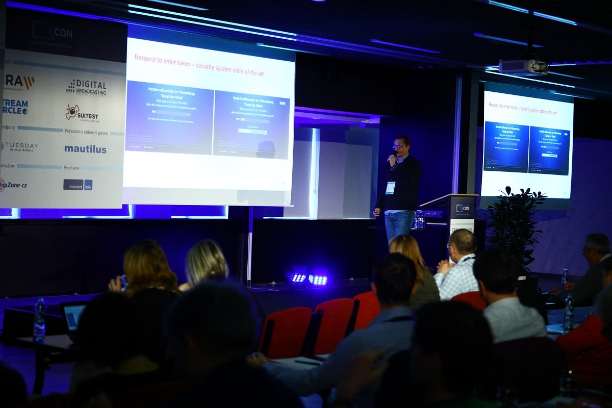 Dopolední část konference TVCON 2017