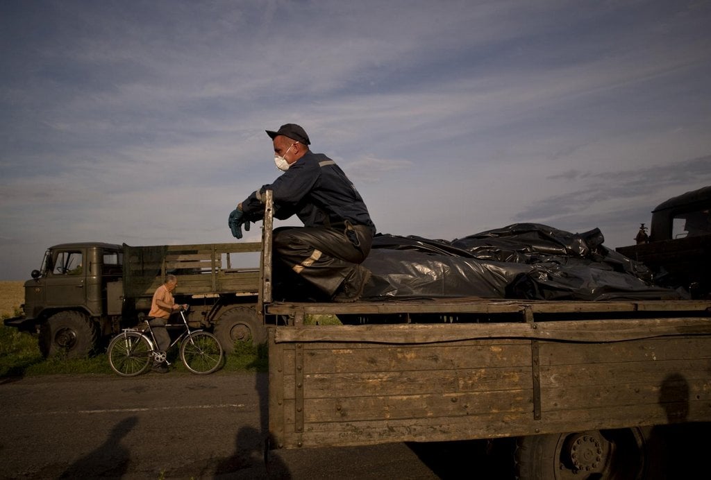 2010-12-likvidace-katastrofy-malajsijskc3a9ho-boeingu-na-ukrajin