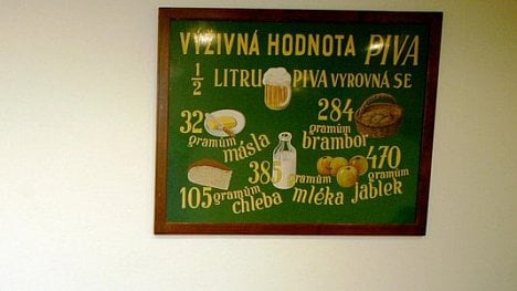 Náhledový obrázek - Pivovarníci si uznanou známku České pivo chválí, národ pivařů ji ale většinou nezná