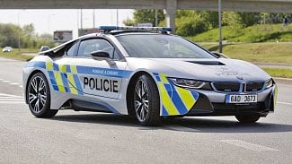 Náhledový obrázek - Policejní BMW i8 mělo nehodu. Pokud půjde opravit, vrátí se zpět k policistům