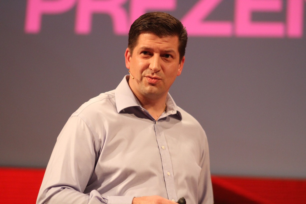 Jan Andruško - tisková konference skupiny Nova, podzim 2013