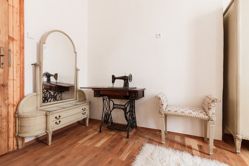 Takto zařízené byty jdou na Airbnb a Booking.com na dračku.