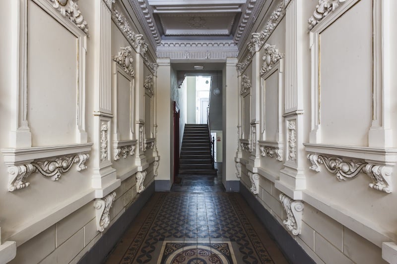 Takto zařízené byty jdou na Airbnb a Booking.com na dračku.