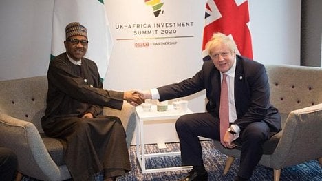 Náhledový obrázek - Britské pokrytectví. Investiční summit s Afrikou dává 90 procent peněz do fosilních projektů
