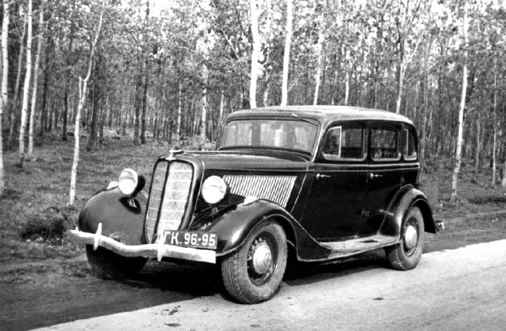 Autor: Se svolením Svatopluka Jíchy, archiv autora GAZ M-1 představoval v polovině třicátých let svěží vítr v sovětské automobilové konstrukci. Dodával se v množství různých provedení