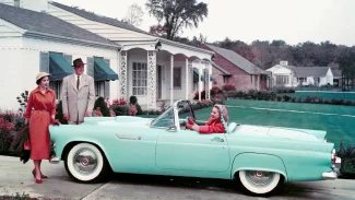 Náhledový obrázek - Ford Thunderbird letos slaví sedmdesátku! Mladistvý roadster se proslavil nadčasovým designem a slavným jménem