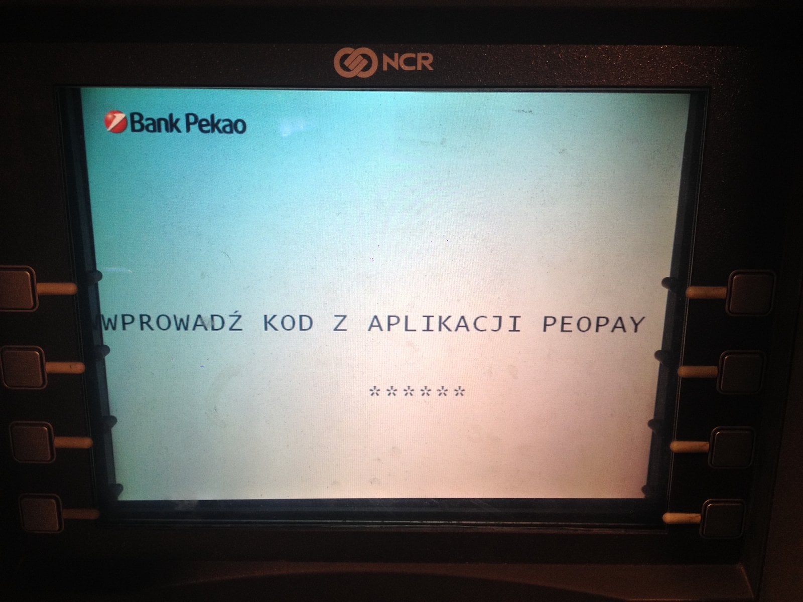 Polský platební systém PeoPay. Platby a výběry z mobilu. (10/2014)