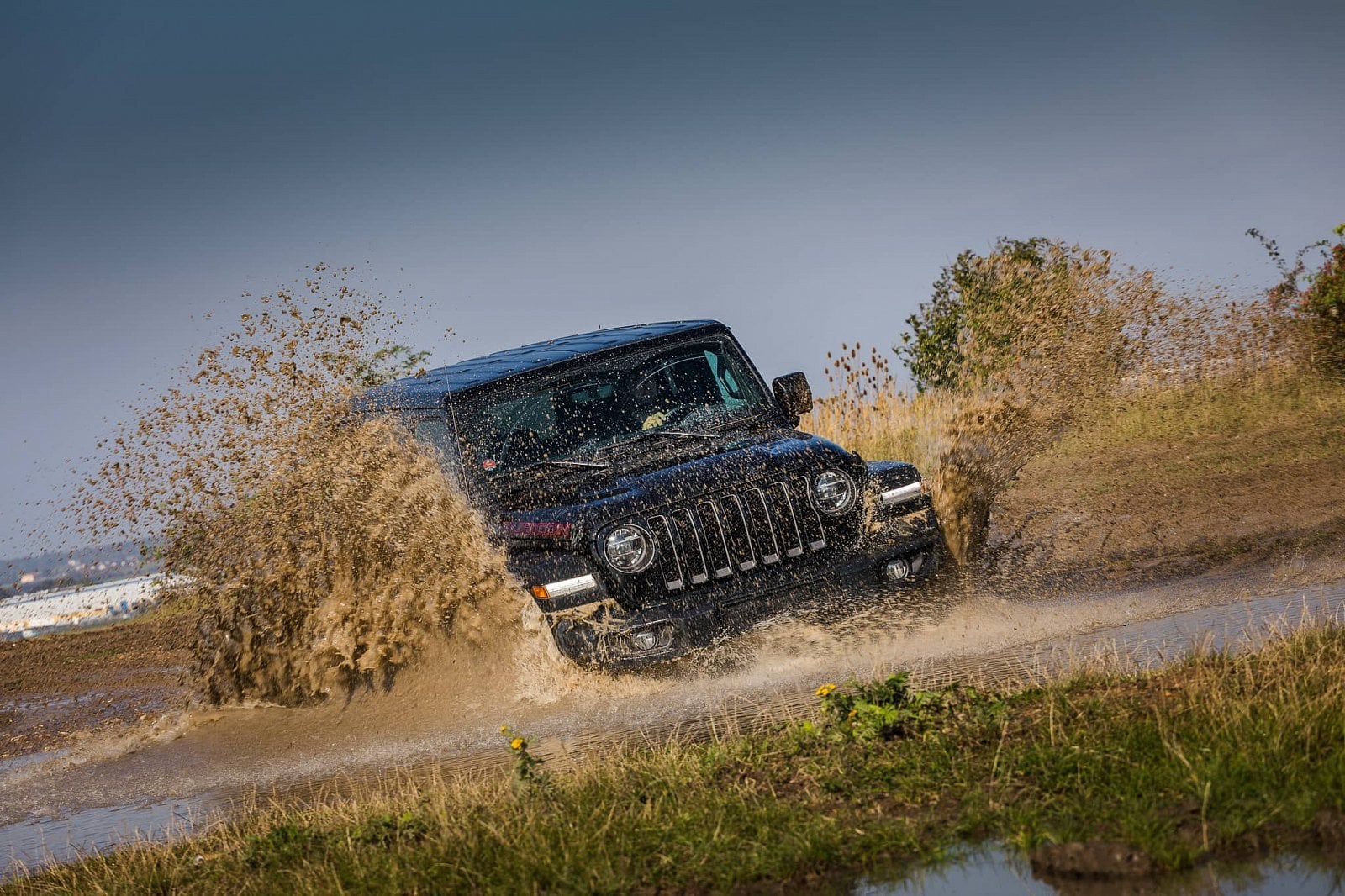 2020-10-jeep-wrangler-rubicon-14.jpg