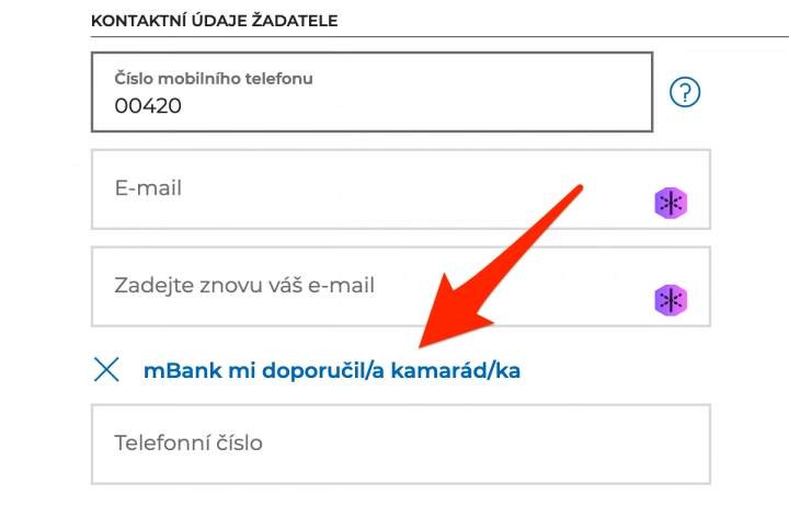 Do pole "mBank mi doporučil/a kamarád/ka" vyplňte doporučující číslo stávajího klienta mBank.