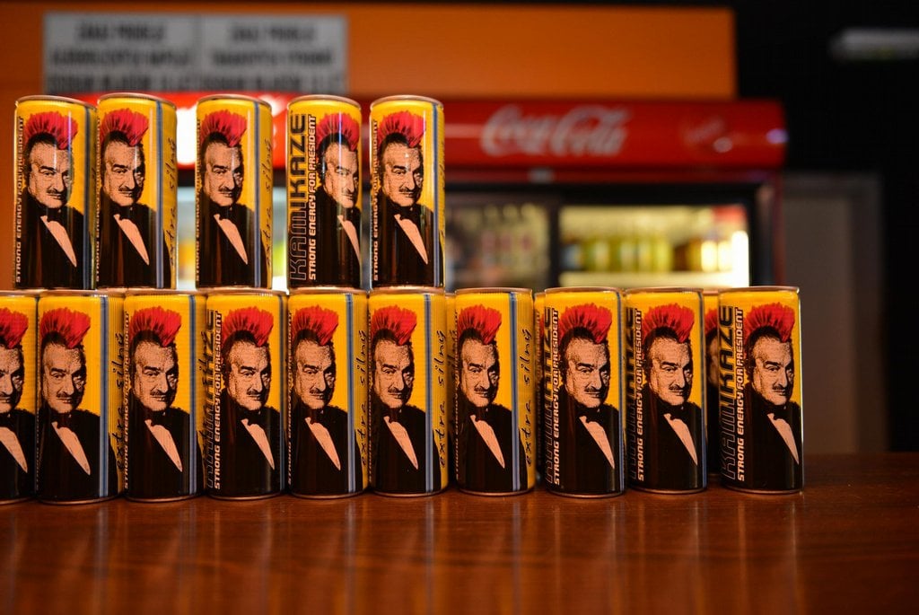 2010-07-schwarzenberg-se-s-klacky-pod-nohy-od-zemana-vypoc599c3a