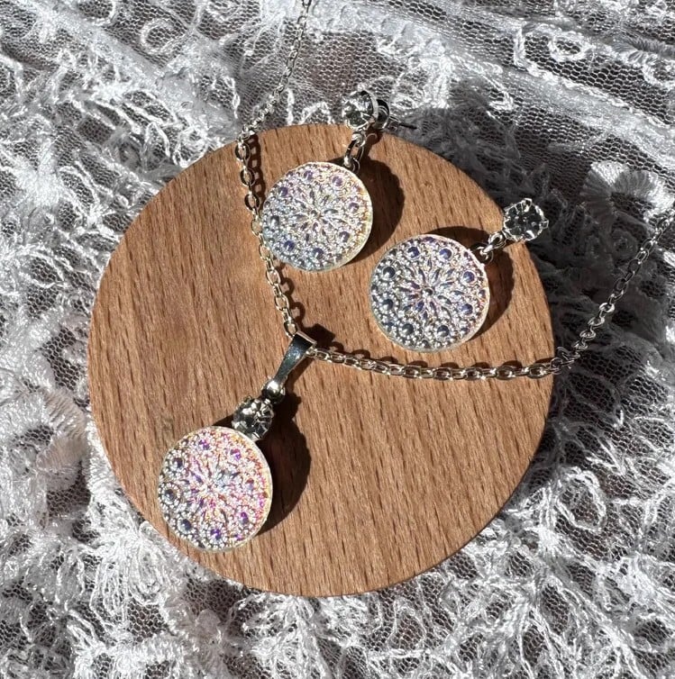 Sada šperků se skleněnými knoflíky Chrysoár od Skleněný knoflík
